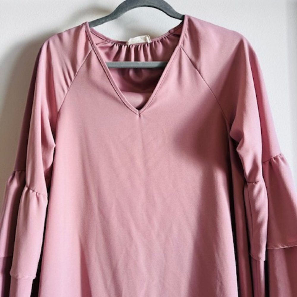 Altar’d State shabby chic bell sleeve dress size small - Picture 2 of 9